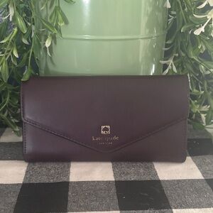 kate spade Envelope Wallet - Deep Plum